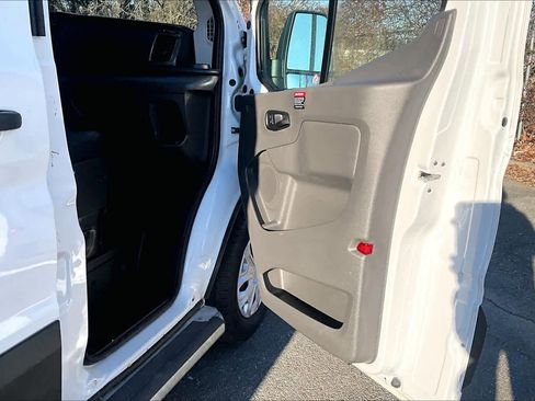 Used 2023 Ford Transit 250 w/ Exterior Upgrade Package image 18