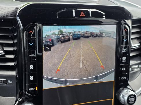 Used 2023 RAM 1500 Laramie AWD/4WD image 15