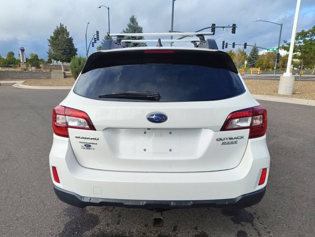 Used 2017 Subaru Outback 2.5i Premium AWD/4WD image 4