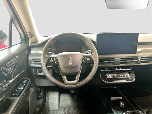 Used 2024 Lincoln Corsair AWD w/ Equipment Group 101A image 23