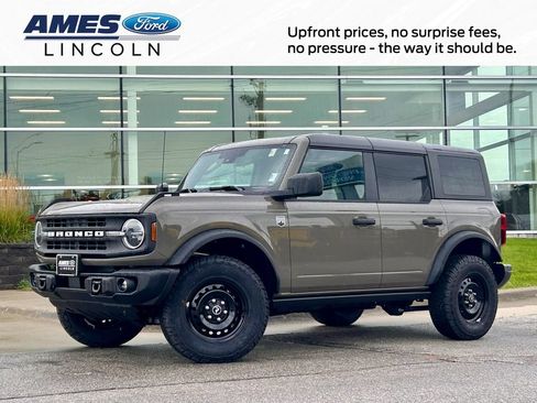 New 2026 Ford Bronco Big Bend w/ Black Diamond Package AWD/4WD image 1