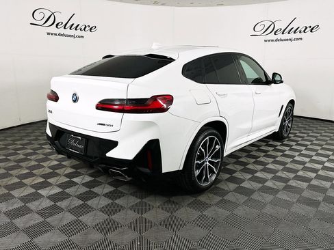 Used 2022 BMW X4 xDrive30i w/ M Sport Package image 6
