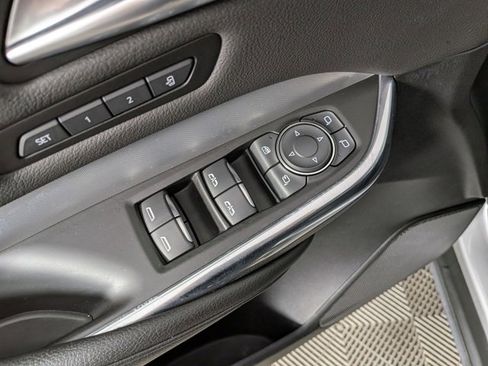 Used 2021 Cadillac XT4 Premium Luxury w/ Cold Weather Package image 17