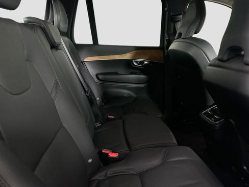 Used 2024 Volvo XC90 B6 Plus w/ Protection Package Premier image 29