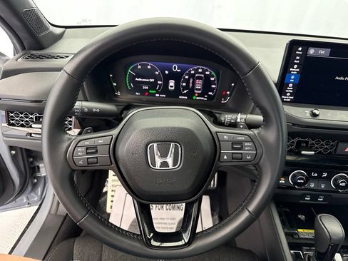 Used 2025 Honda Accord Sport image 26