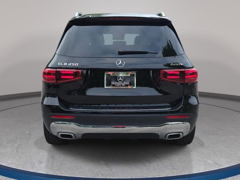 Certified 2026 Mercedes-Benz GLB 250 4MATIC image 6
