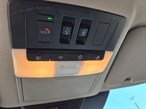 Used 2022 Nissan Pathfinder Platinum image 29