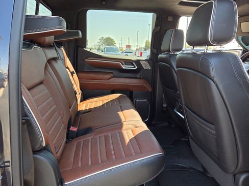 Used 2023 GMC Sierra 1500 Denali Ultimate image 15