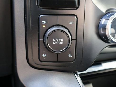 Used 2023 Ford F150 Lariat AWD/4WD image 29