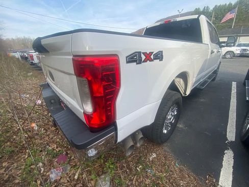 Used 2019 Ford F250 XLT image 8