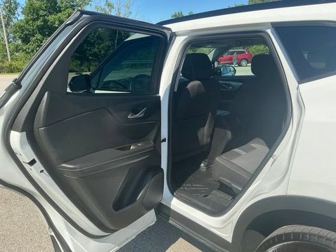 Used 2025 Chevrolet Blazer LT w/ Redline Edition FWD image 16