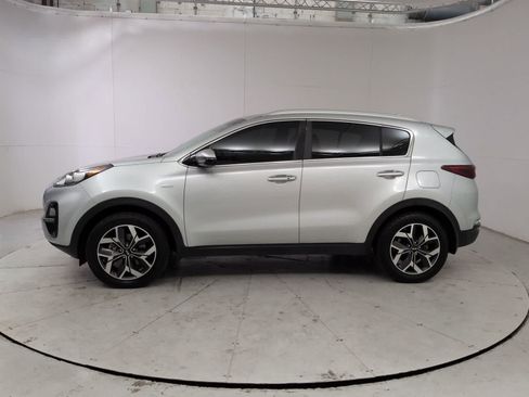 Used 2020 Kia Sportage EX AWD/4WD image 3