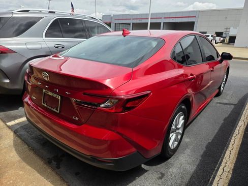 Used 2025 Toyota Camry LE w/ Convenience Package FWD image 10