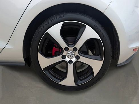 Used 2015 Volkswagen GTI S FWD image 10