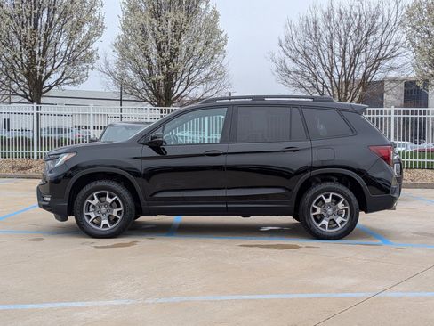 Used 2022 Honda Passport TrailSport image 9