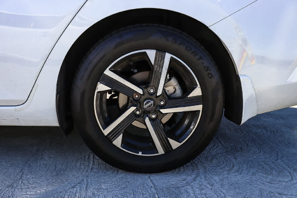 Used 2024 Nissan Sentra SV FWD image 10