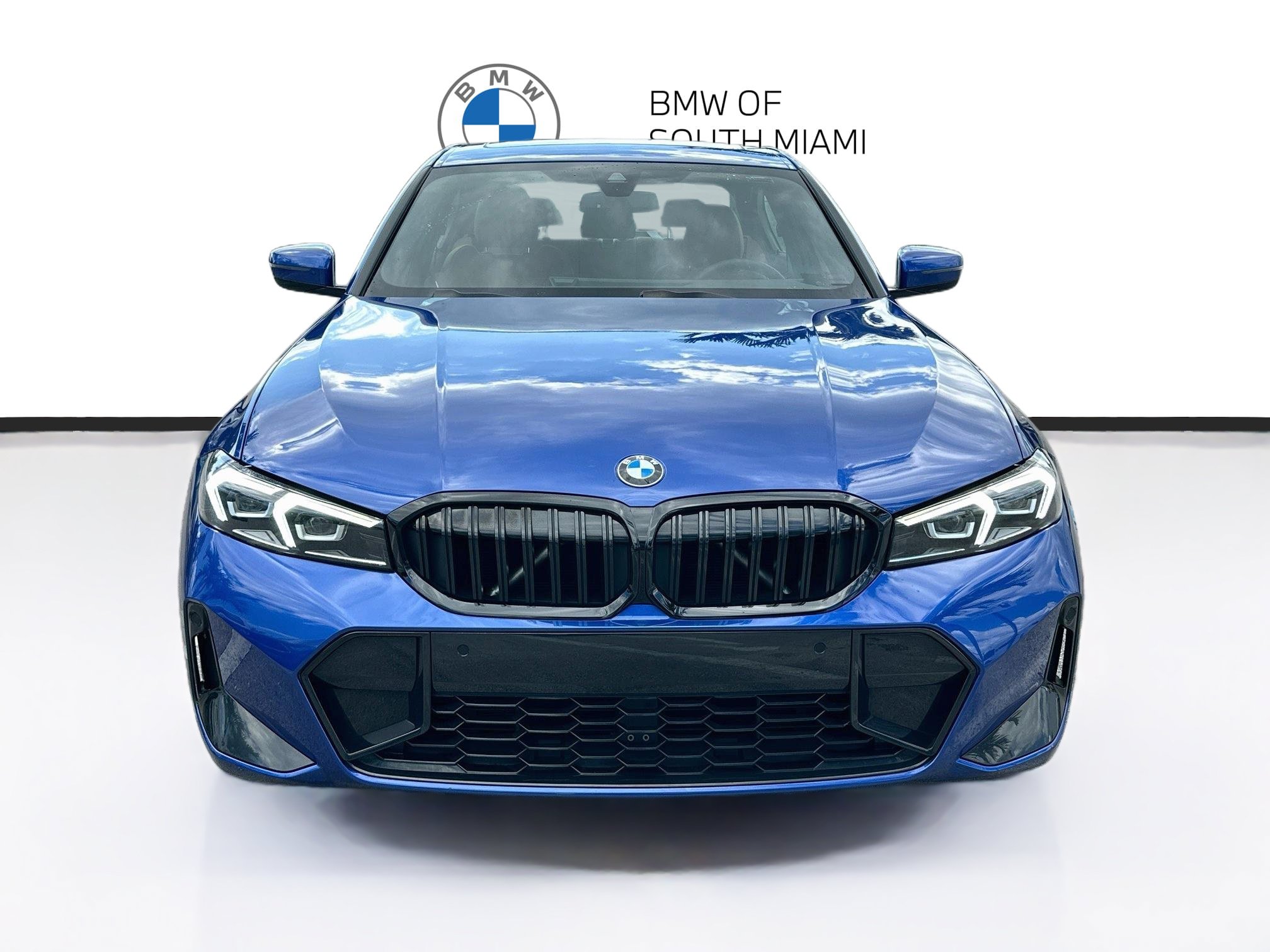 Used 2024 BMW 330i Sedan w/ M Sport Package RWD image 2