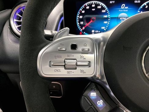 Used 2021 Mercedes-Benz GLB 35 AMG 4MATIC image 18