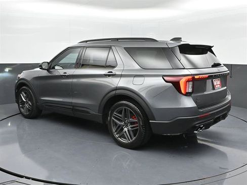 Used 2025 Ford Explorer ST w/ Sun And Sound Package AWD/4WD image 25