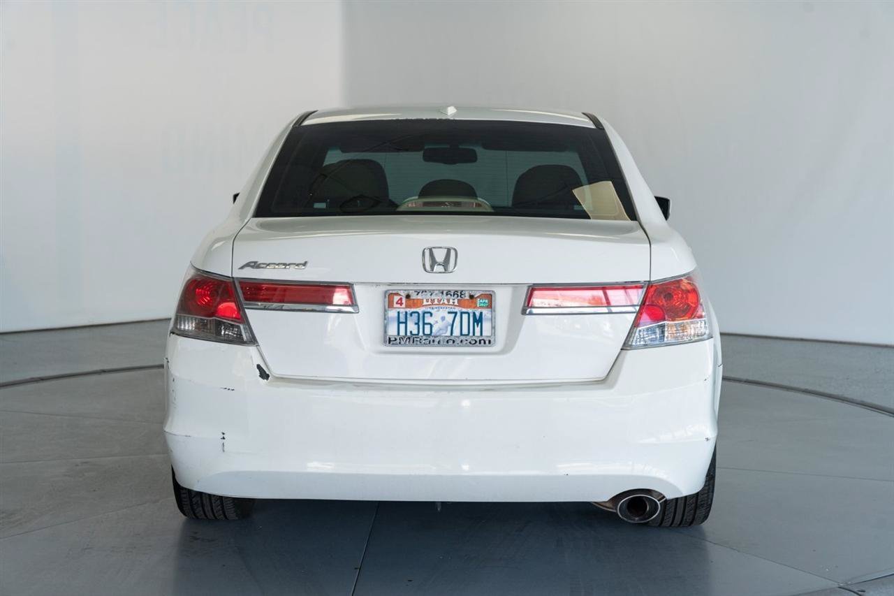 Used 2011 Honda Accord EX-L image 6