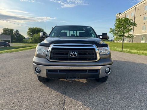 Used 2013 Toyota Tundra 4x4 Double Cab w/ Tow Pkg image 11