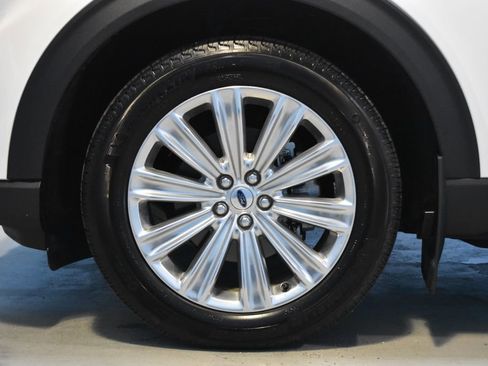 Used 2025 Ford Explorer Platinum w/ LUX Leather Package image 28