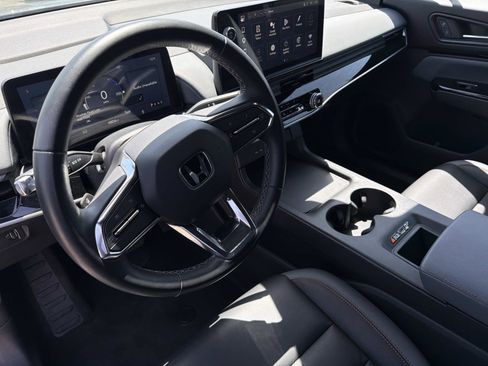 Used 2024 Honda Prologue Touring image 7