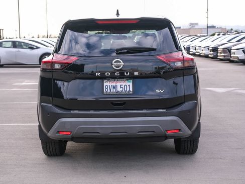 Used 2021 Nissan Rogue SV FWD image 5