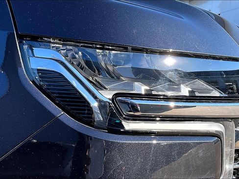 Used 2022 Chevrolet Tahoe LT w/ Luxury Package image 26