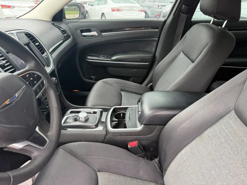Used 2023 Chrysler 300 Touring w/ Sport Appearance Package RWD image 11