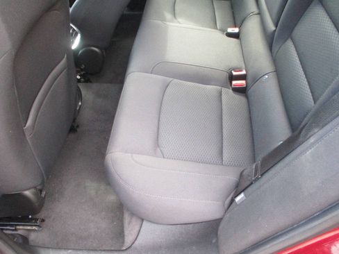 Used 2018 Chevrolet Malibu LT w/ Driver Confidence Package FWD image 6