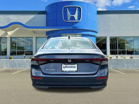 Used 2023 Honda Accord EX image 3