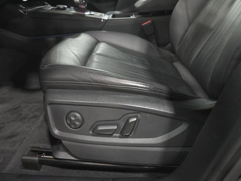 Used 2020 Audi Q5 2.0T Premium w/ Convenience Package image 27