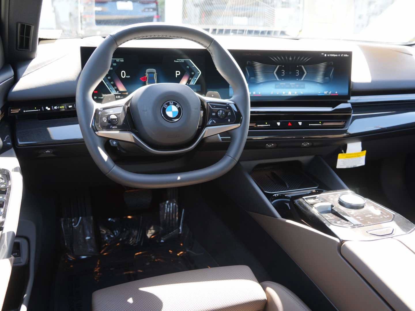 Used 2026 BMW 530i RWD image 8