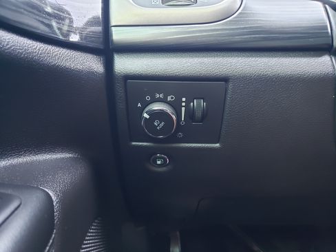 Used 2019 Jeep Grand Cherokee Altitude RWD image 14