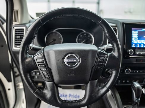 Used 2022 Nissan Frontier SV AWD/4WD image 30