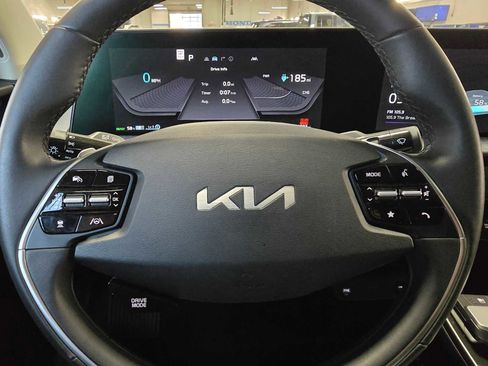 Used 2024 Kia EV6 Wind image 24