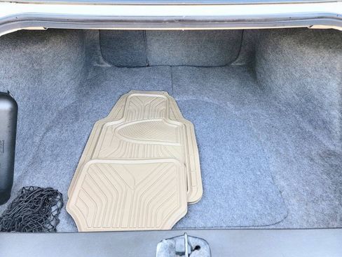 Used 2002 Chevrolet Impala LS w/ Seating Comfort Pkg FWD image 14