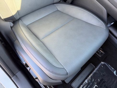 Used 2024 Lexus RZ 300e Premium w/ Technology Package image 33