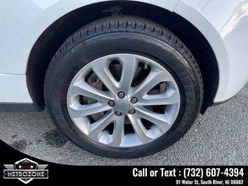 Used 2016 Land Rover Range Rover HSE image 37