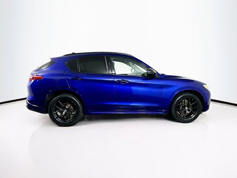 Used 2021 Alfa Romeo Stelvio Ti w/ Premium Package image 10