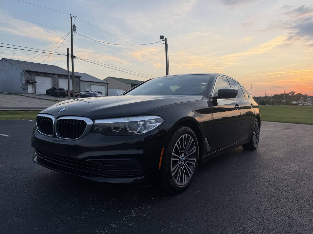 Used 2020 BMW 530i w/ Convenience Package RWD image 1