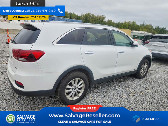 Used 2020 Kia Sorento LX w/ LX I4 Convenience Package AWD/4WD image 4
