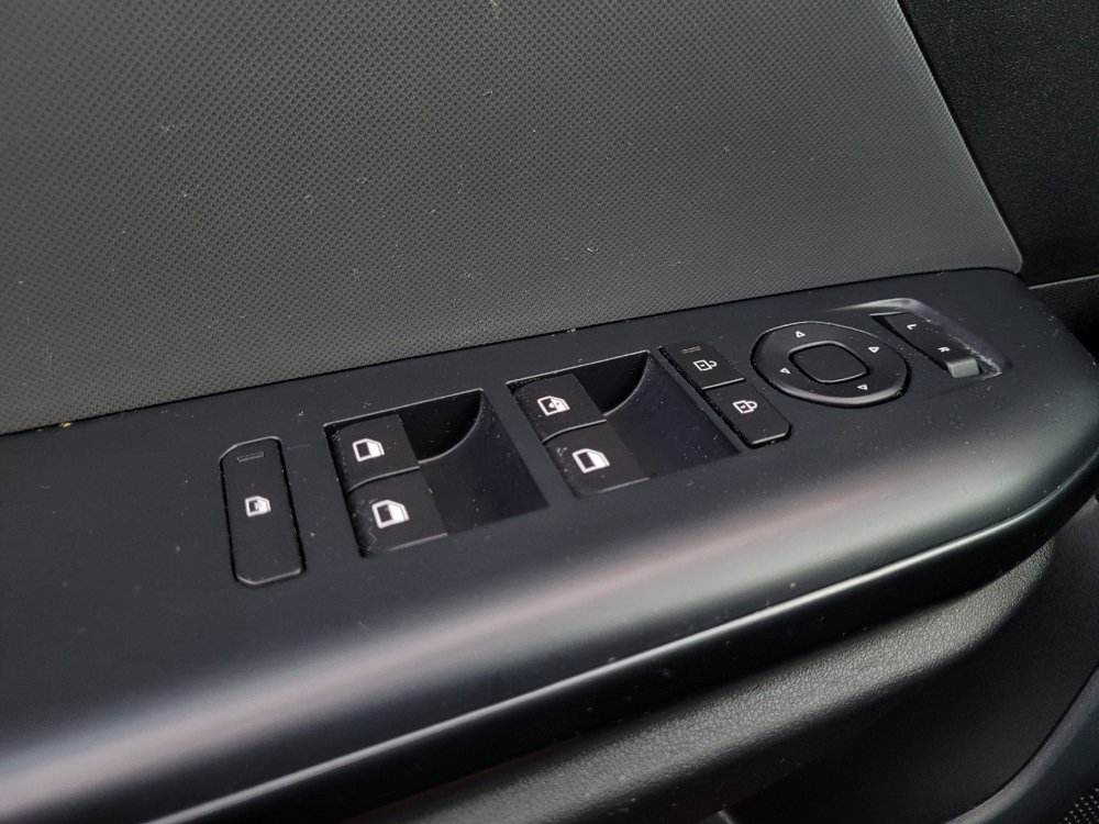 Used 2025 Kia K4 FWD image 27