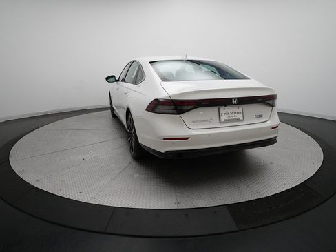 Certified 2023 Honda Accord Touring image 34