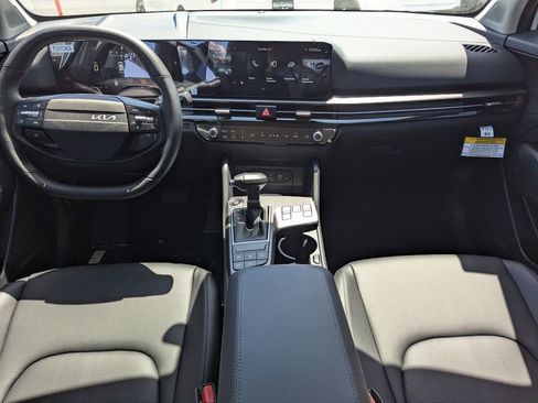 New 2026 Kia Sportage EX FWD image 13