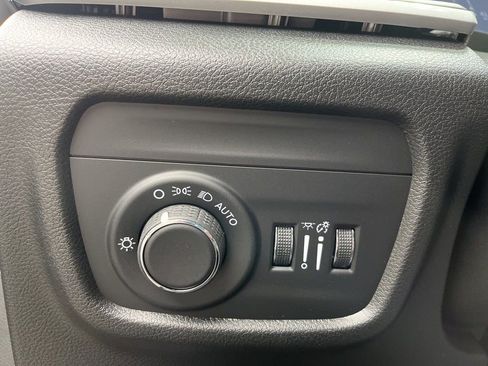 New 2025 Jeep Grand Cherokee Limited w/ Luxury Tech Group II image 13