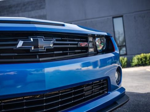 Used 2013 Chevrolet Camaro SS w/ Hot Wheels Special Edition image 24