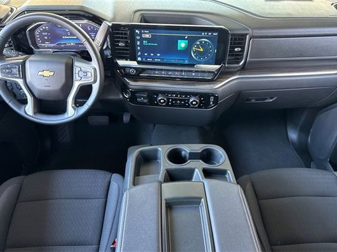 Used 2025 Chevrolet Silverado 1500 LT image 13