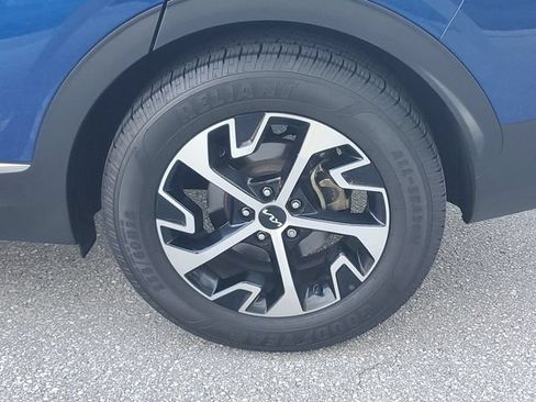Certified 2023 Kia Sportage EX FWD image 5